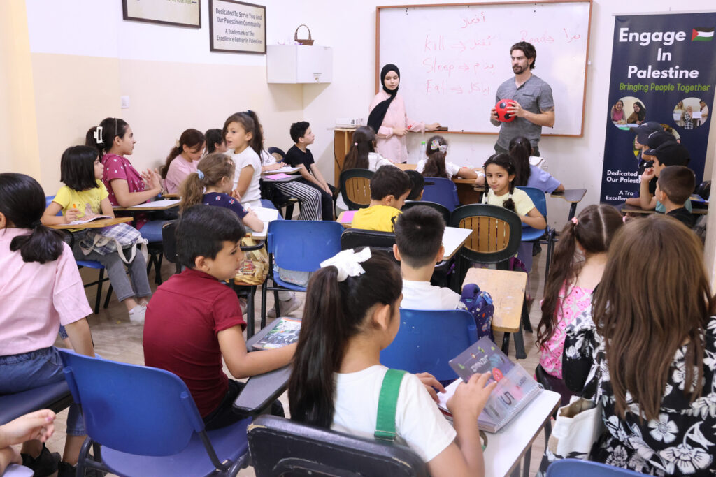 Best Programs to Volunteer with Palestinian Refugees And Children