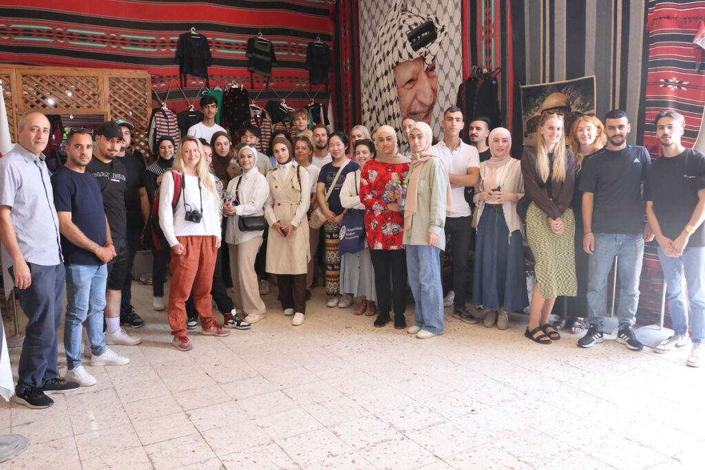 Guide to Volunteering in Human Rights Programs in Palestine