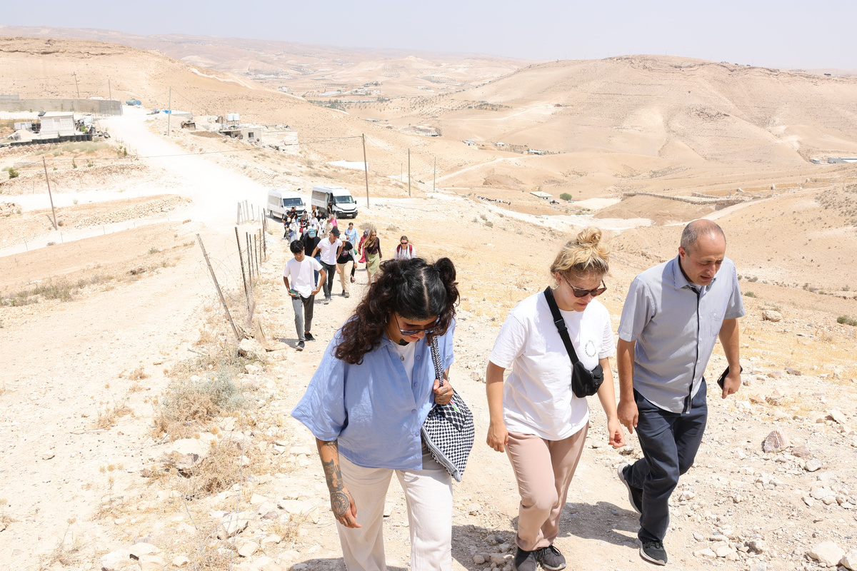Volunteering in Human Rights Programs in Palestine in 2026/2027